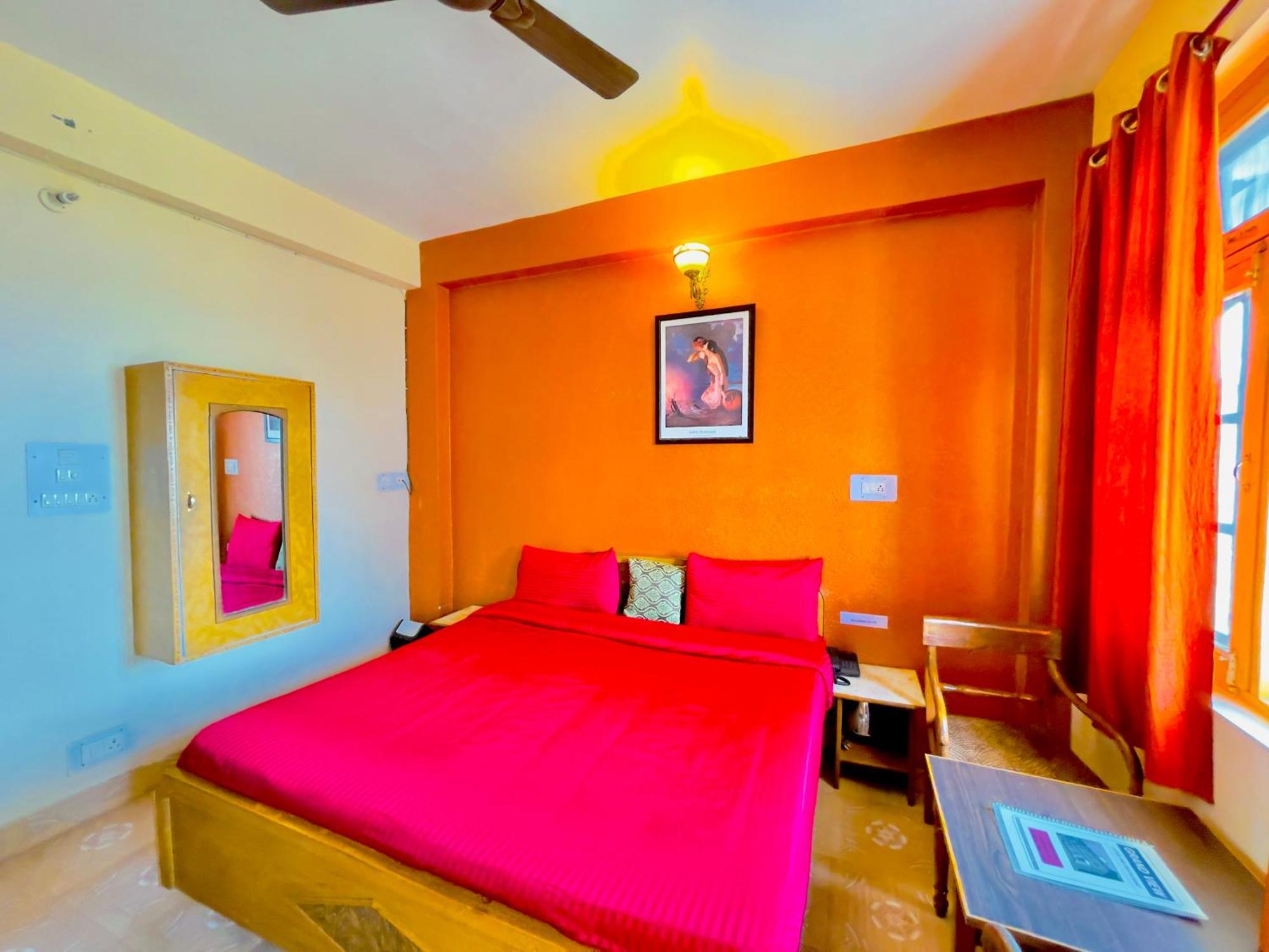 Grand View Lodge And Restaurant Dharamshala Bagian luar foto