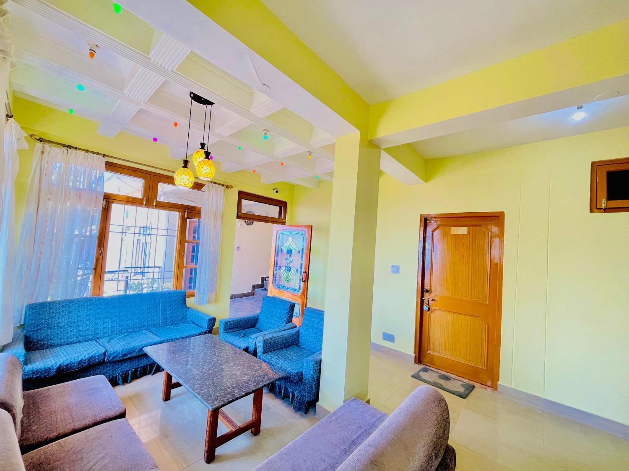 Grand View Lodge And Restaurant Dharamshala Bagian luar foto
