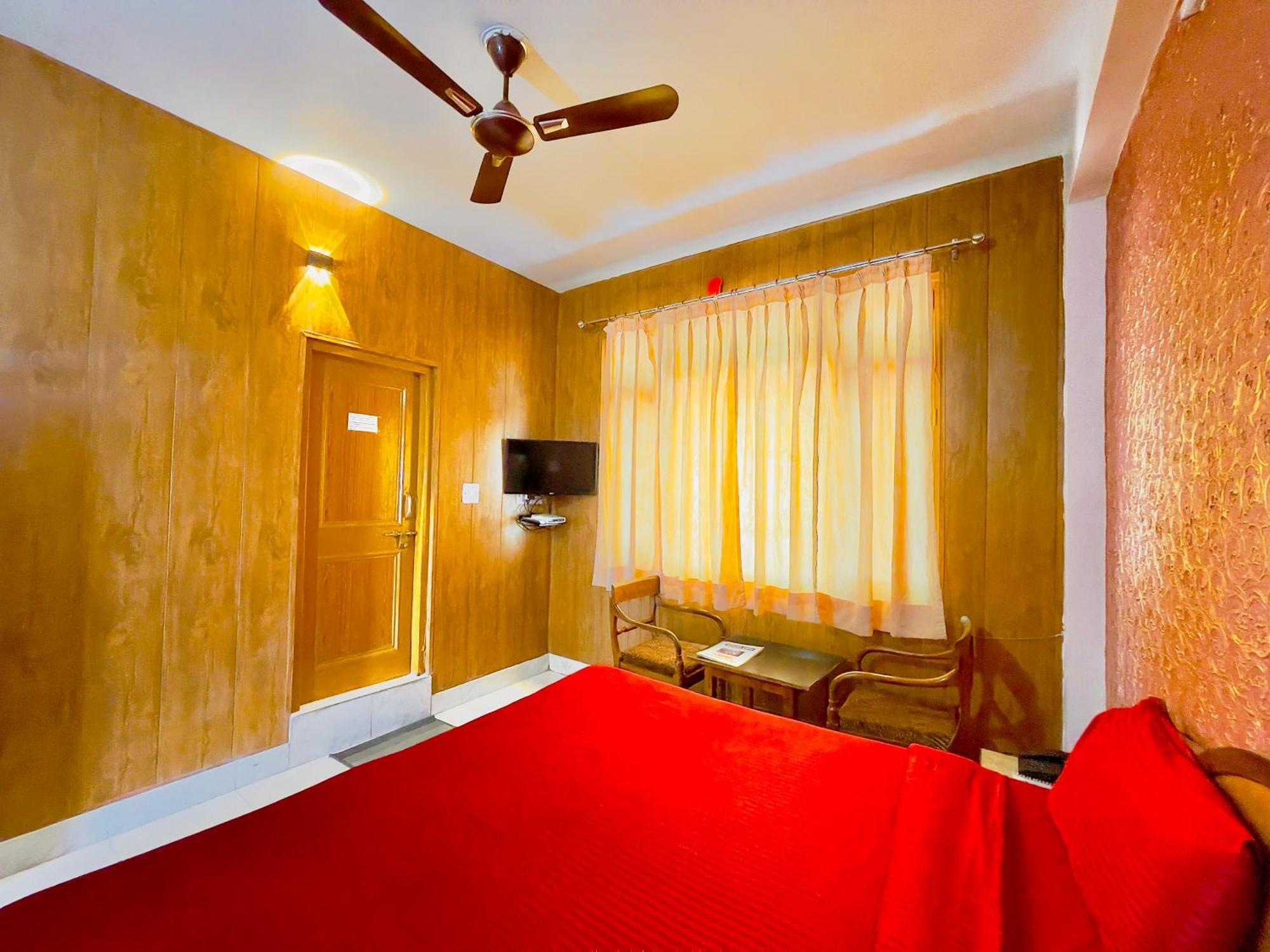 Grand View Lodge And Restaurant Dharamshala Bagian luar foto